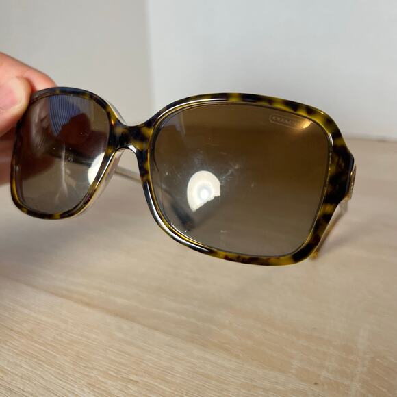 Coach HC8009 (L020 Frances) 5049/T5 READ DESC Sunglasses Tortoise 57-15-135 main image 10